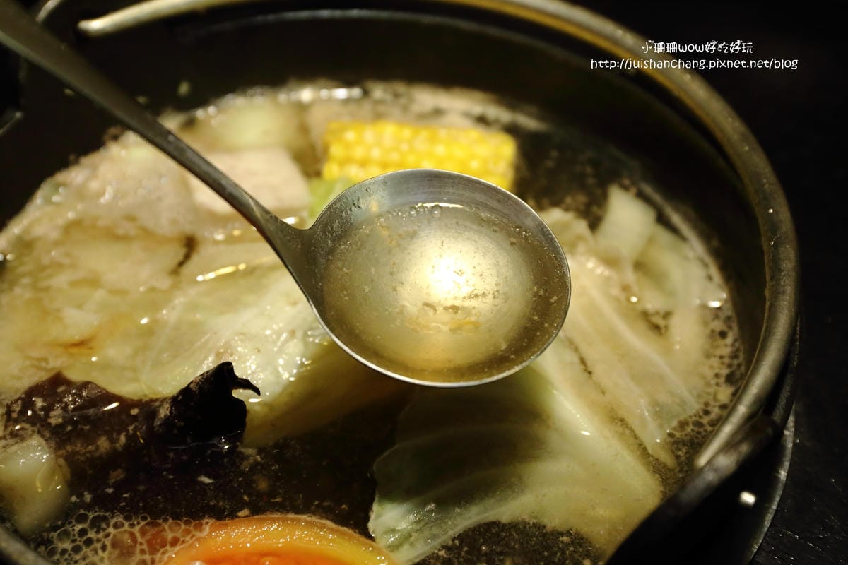 【食║三重】竹間精緻鍋物～三重火鍋。主打平價海鮮！口味獨到的特有湯頭，值得一訪再訪！