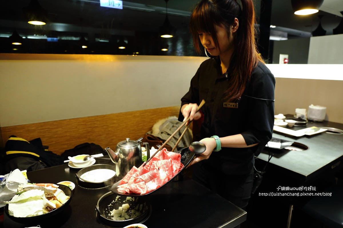 【食║三重】竹間精緻鍋物～三重火鍋。主打平價海鮮！口味獨到的特有湯頭，值得一訪再訪！