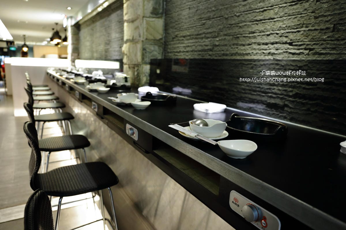 【食║三重】竹間精緻鍋物～三重火鍋。主打平價海鮮！口味獨到的特有湯頭，值得一訪再訪！