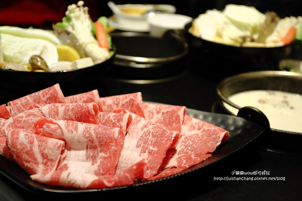 【食║三重】竹間精緻鍋物～三重火鍋。主打平價海鮮！口味獨到的特有湯頭，值得一訪再訪！