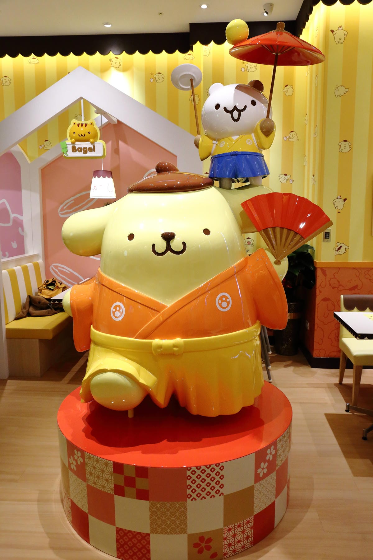 【食║台北】布丁狗餐廳 POMPOMPURIN Cafe。台灣一號店～日本超卡哇依卡通主題餐廳開幕，布丁狗陪你吃下午茶(已歇業)