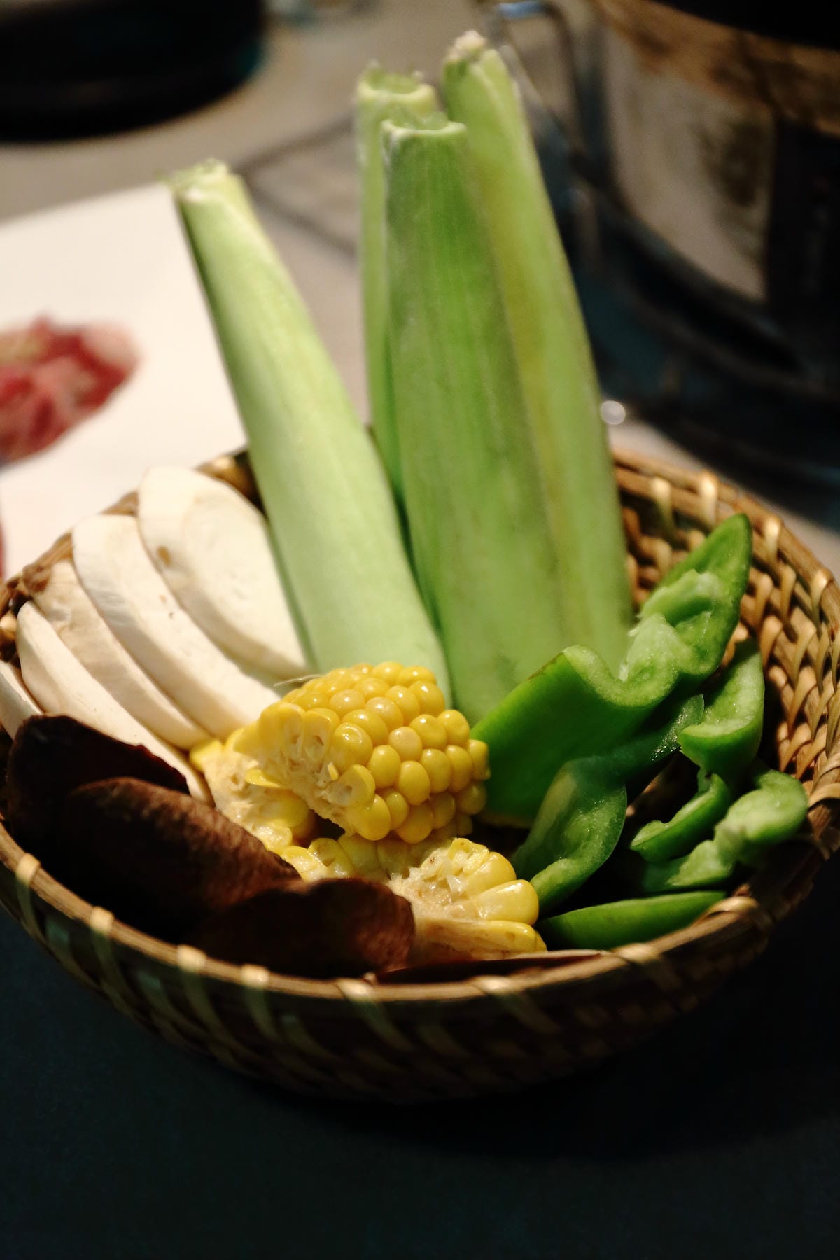 【食║台北】火之舞蓁品燒 和牛放題～忠孝敦化燒肉吃到飽。頂級燒肉，美味和牛饗宴，燒肉控們準備好大快朵頤吧！