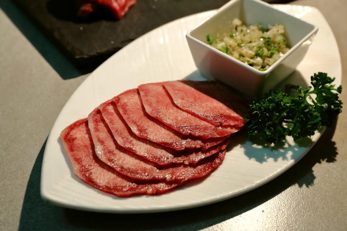 【食║台北】火之舞蓁品燒 和牛放題～忠孝敦化燒肉吃到飽。頂級燒肉，美味和牛饗宴，燒肉控們準備好大快朵頤吧！