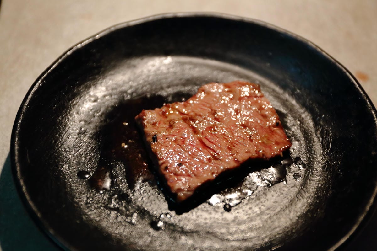 【食║台北】火之舞蓁品燒 和牛放題～忠孝敦化燒肉吃到飽。頂級燒肉，美味和牛饗宴，燒肉控們準備好大快朵頤吧！