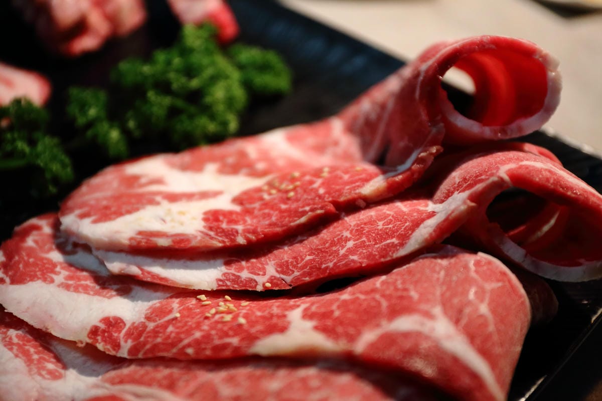 【食║台北】火之舞蓁品燒 和牛放題～忠孝敦化燒肉吃到飽。頂級燒肉，美味和牛饗宴，燒肉控們準備好大快朵頤吧！