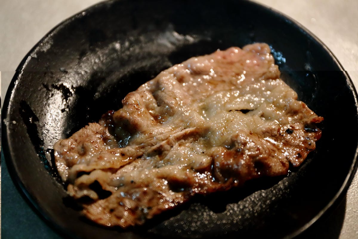 【食║台北】火之舞蓁品燒 和牛放題～忠孝敦化燒肉吃到飽。頂級燒肉，美味和牛饗宴，燒肉控們準備好大快朵頤吧！