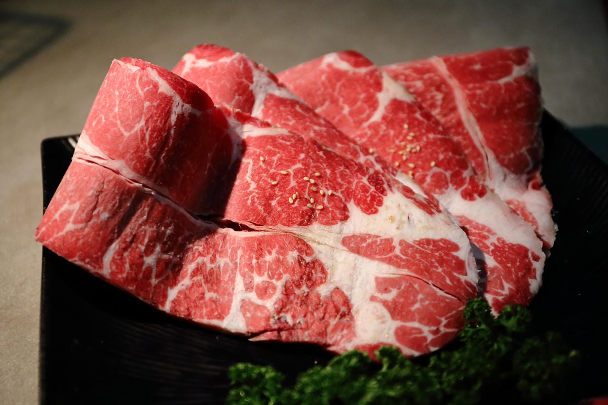 【食║台北】火之舞蓁品燒 和牛放題～忠孝敦化燒肉吃到飽。頂級燒肉，美味和牛饗宴，燒肉控們準備好大快朵頤吧！