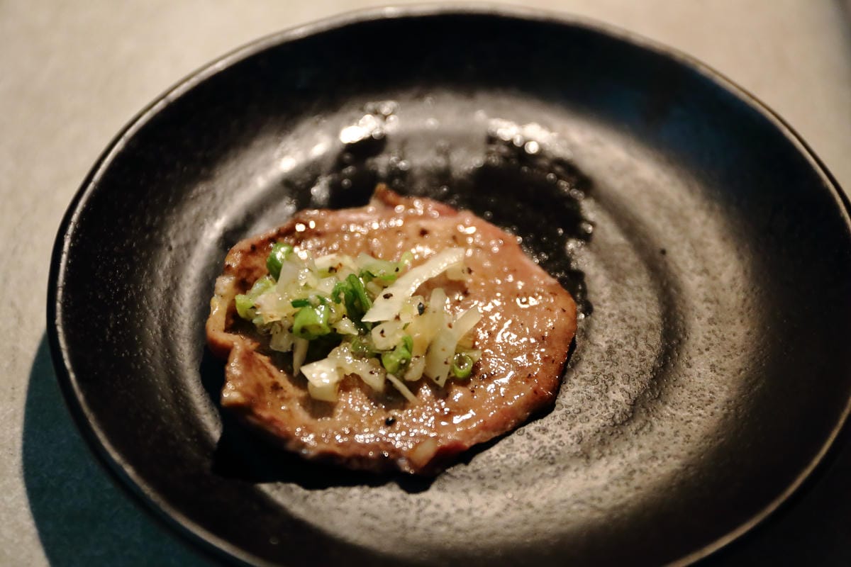 【食║台北】火之舞蓁品燒 和牛放題～忠孝敦化燒肉吃到飽。頂級燒肉，美味和牛饗宴，燒肉控們準備好大快朵頤吧！