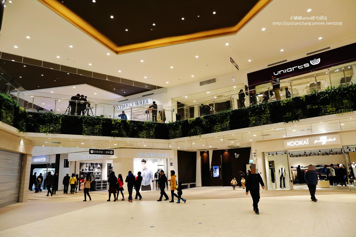 【遊║台北】林口三井Outlet「MITSUI OUTLET PARK」～北台灣最大Outlet。220品牌、16間獨家美食進駐。1/27盛大開幕