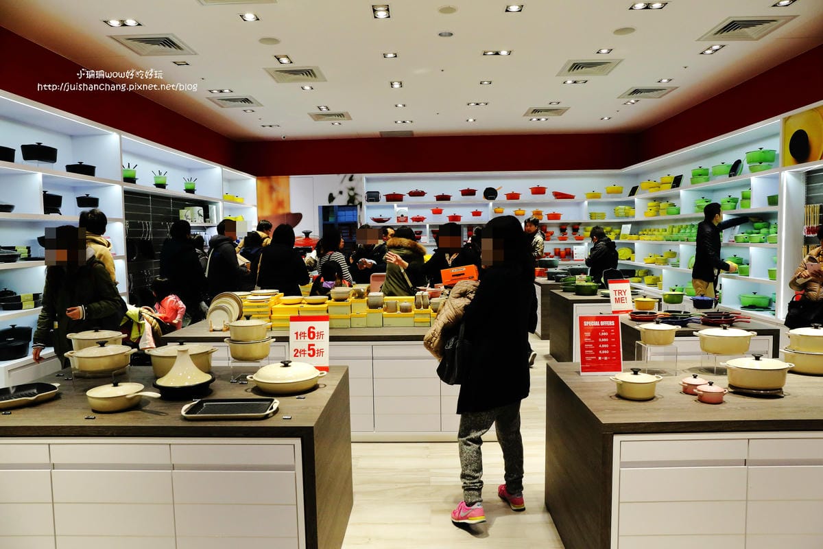 【遊║台北】林口三井Outlet「MITSUI OUTLET PARK」～北台灣最大Outlet。220品牌、16間獨家美食進駐。1/27盛大開幕