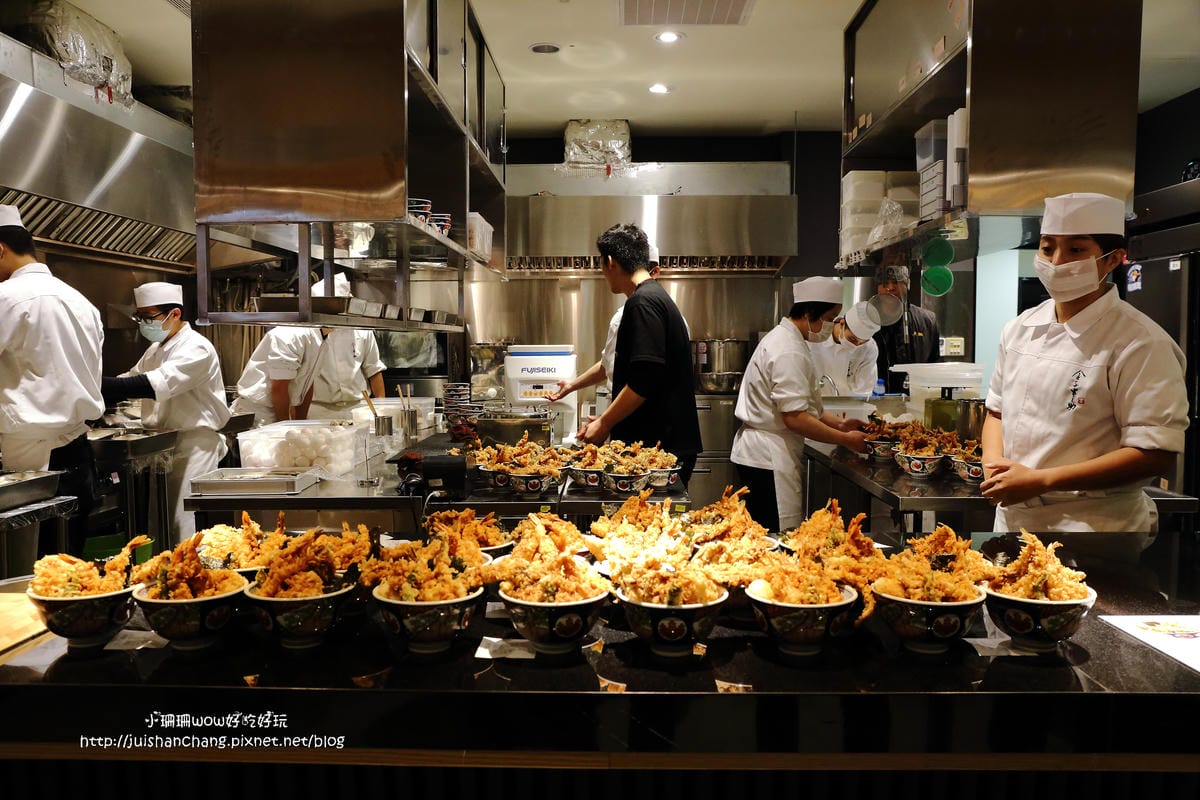 【遊║台北】林口三井Outlet「MITSUI OUTLET PARK」～北台灣最大Outlet。220品牌、16間獨家美食進駐。1/27盛大開幕