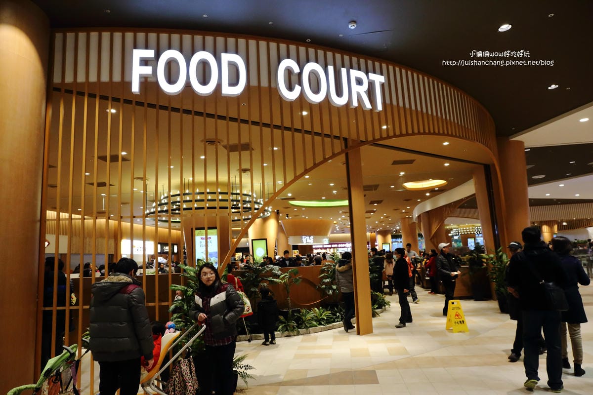 【遊║台北】林口三井Outlet「MITSUI OUTLET PARK」～北台灣最大Outlet。220品牌、16間獨家美食進駐。1/27盛大開幕