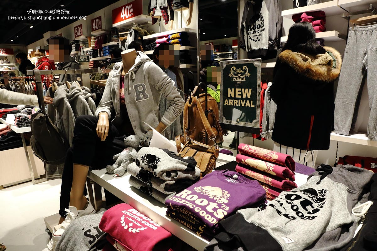 【遊║台北】林口三井Outlet「MITSUI OUTLET PARK」～北台灣最大Outlet。220品牌、16間獨家美食進駐。1/27盛大開幕