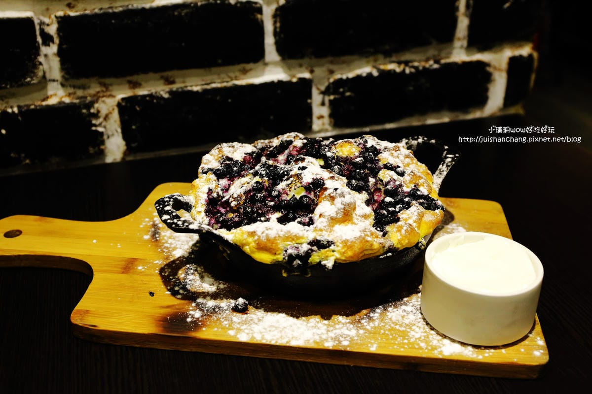 【食║台北】Mastro Cafe～咖啡VS.美食。「戰斧豬排」重量級霸氣登場，驚豔破表！