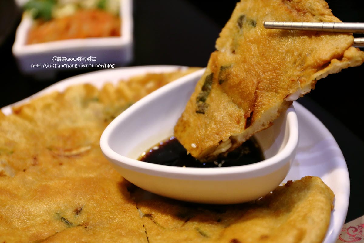 【食║新莊】劉震川日韓風味鍋（新莊幸福店）～韓食出新招創意，火烤兩吃，大份量又美味的韓式料理