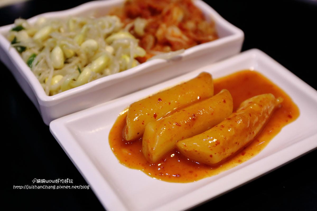 【食║新莊】劉震川日韓風味鍋（新莊幸福店）～韓食出新招創意，火烤兩吃，大份量又美味的韓式料理