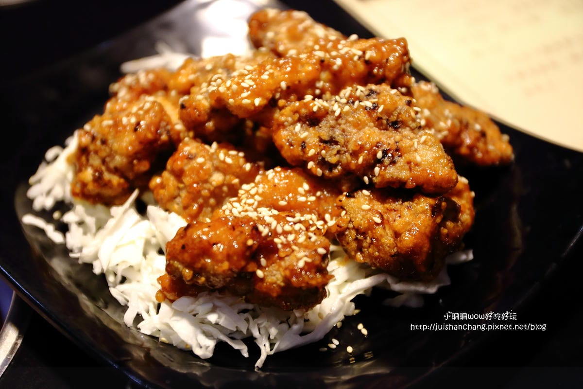 【食║新莊】劉震川日韓風味鍋（新莊幸福店）～韓食出新招創意，火烤兩吃，大份量又美味的韓式料理