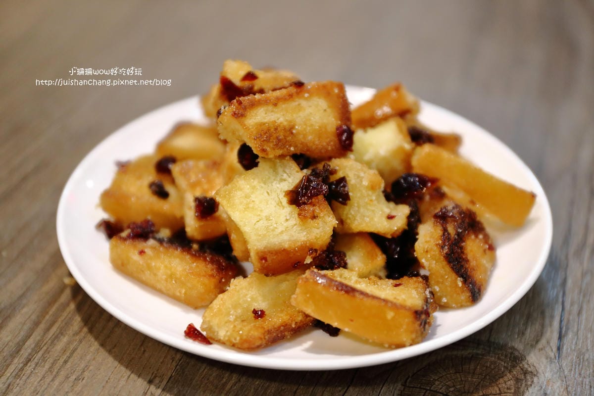 【食║中和】尼克叔叔創意廚房～華新街巷弄美食。低調招牌隱藏美味。早午餐、義大利麵、下午茶、點心，無國界小食店(已歇業)