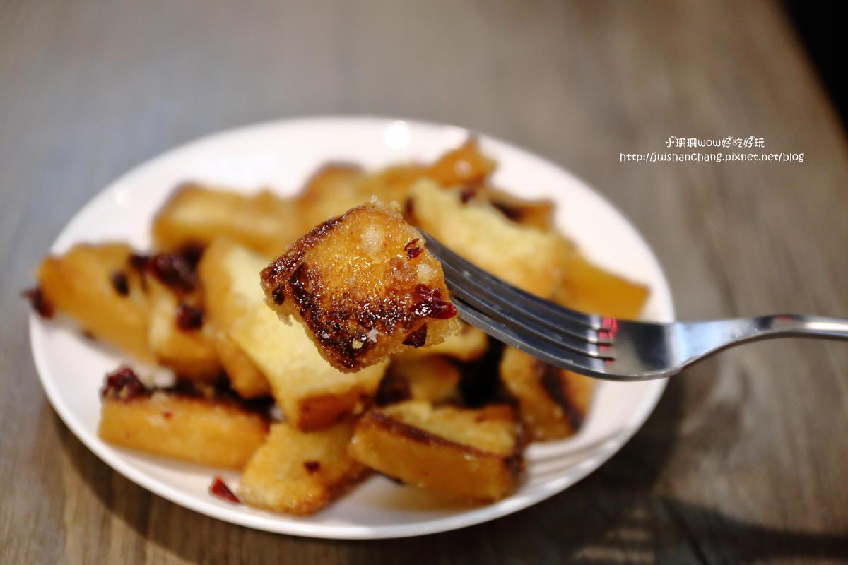【食║中和】尼克叔叔創意廚房～華新街巷弄美食。低調招牌隱藏美味。早午餐、義大利麵、下午茶、點心，無國界小食店(已歇業)