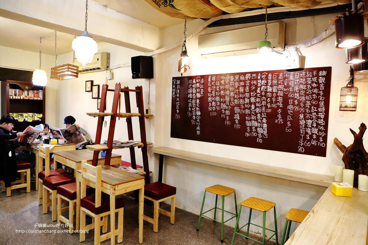 【食║中和】尼克叔叔創意廚房～華新街巷弄美食。低調招牌隱藏美味。早午餐、義大利麵、下午茶、點心，無國界小食店(已歇業)