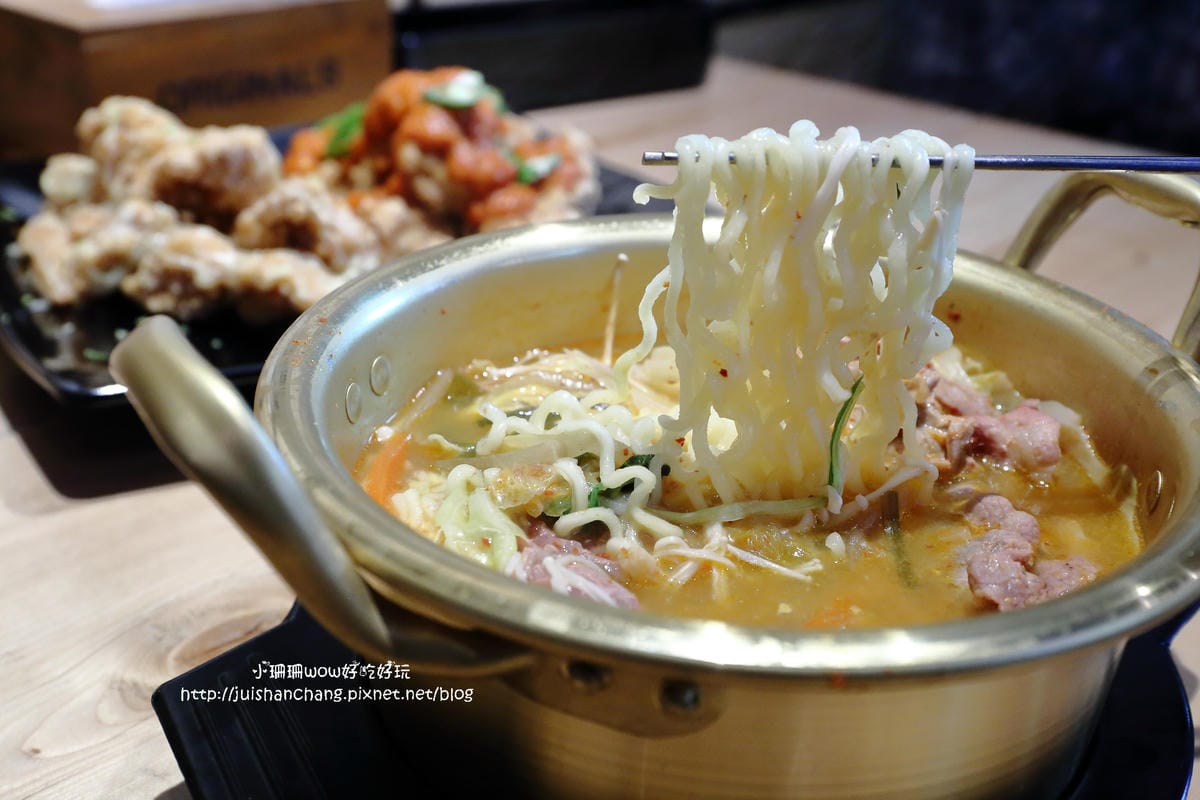 【食║台中】大發四色炸雞～追韓劇必吃，讓人吮指的美味