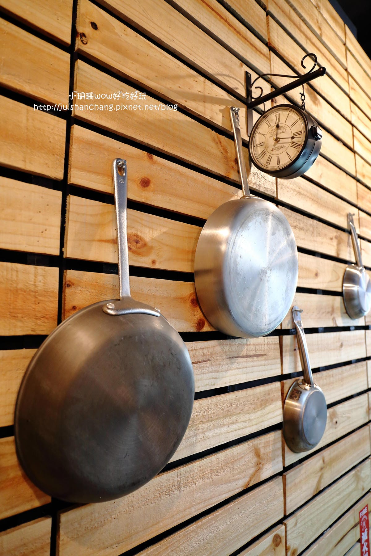 【食║台中】大發四色炸雞～追韓劇必吃，讓人吮指的美味