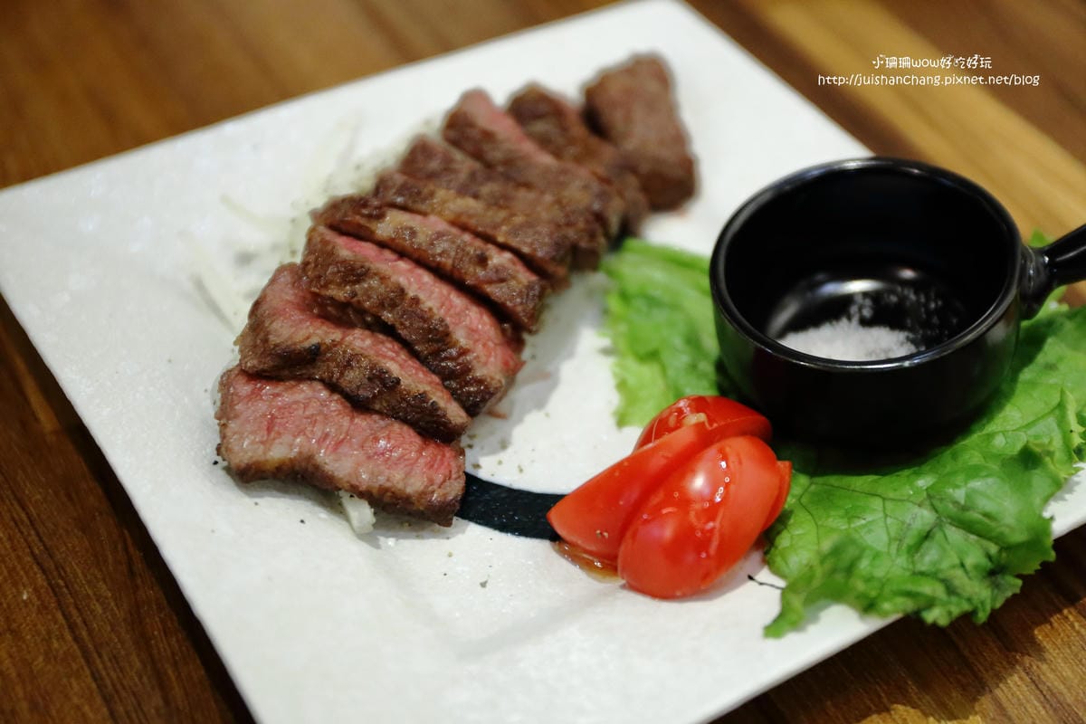 【食║板橋】極串揚酒場居酒屋～新埔捷運站美食。名古屋「串炸」來了！ 60年秘傳粉漿，獨家秘方調味，道地口味美味無比！