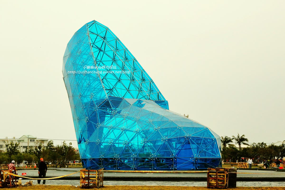 【遊║嘉義布袋】玻璃高跟鞋教堂～嘉義新亮點！話題已經引起全球熱潮！