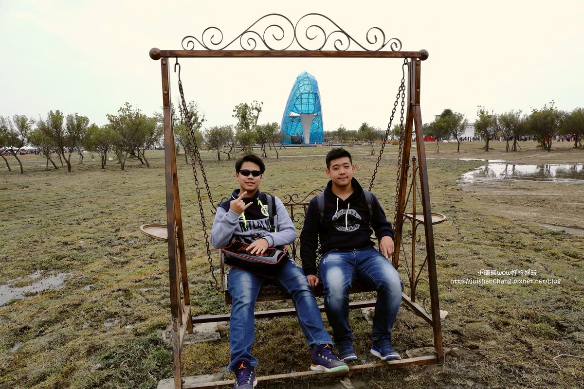 【遊║嘉義布袋】玻璃高跟鞋教堂～嘉義新亮點！話題已經引起全球熱潮！