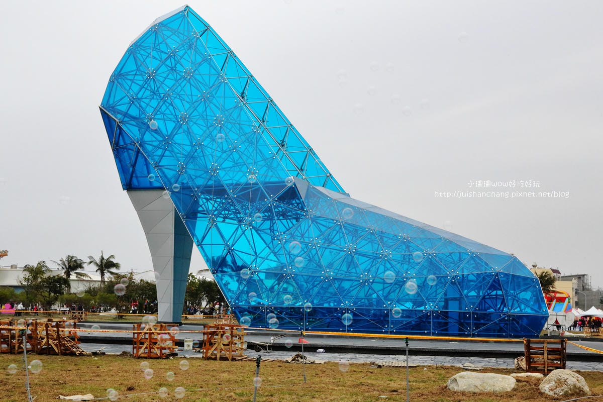 【遊║嘉義布袋】玻璃高跟鞋教堂～嘉義新亮點！話題已經引起全球熱潮！