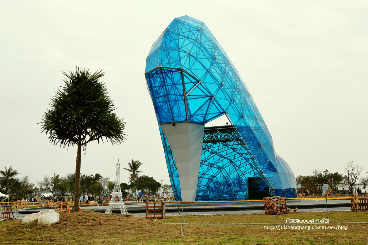 【遊║嘉義布袋】玻璃高跟鞋教堂～嘉義新亮點！話題已經引起全球熱潮！