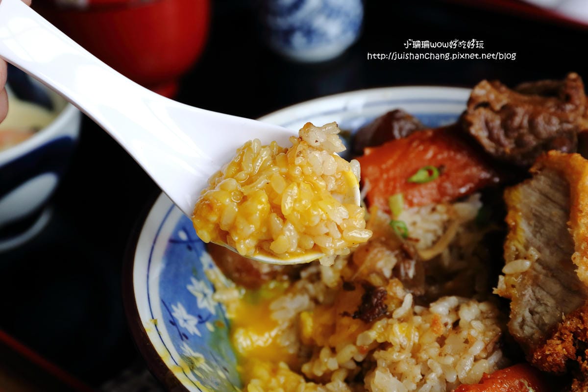 【食║台中】台中市役所文創園區～在日治時期全台灣最華麗之市役所用餐，Cafe1911&昭和沙龍，古典玫瑰園攜手文創人才全新劇作！