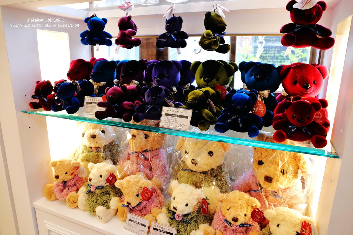 【食║台中】台中市役所文創園區～在日治時期全台灣最華麗之市役所用餐，Cafe1911&昭和沙龍，古典玫瑰園攜手文創人才全新劇作！