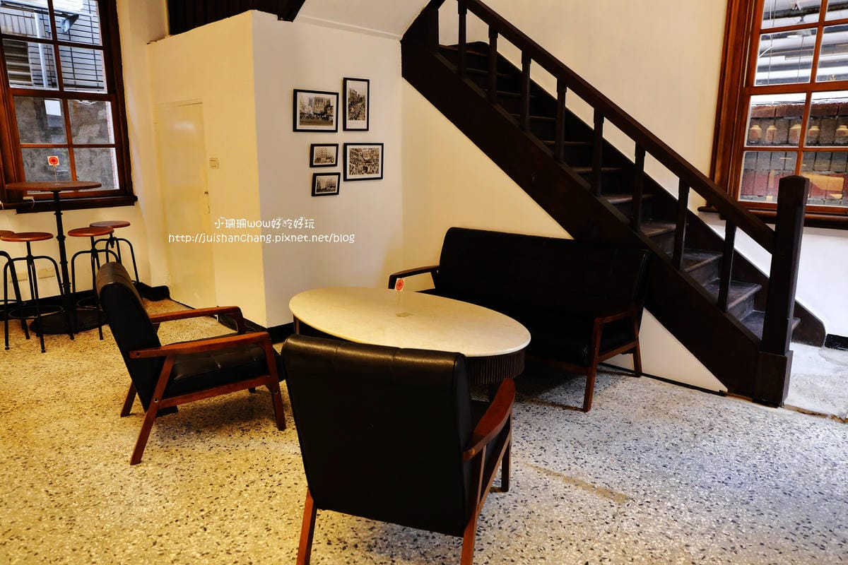 【食║台中】台中市役所文創園區～在日治時期全台灣最華麗之市役所用餐，Cafe1911&昭和沙龍，古典玫瑰園攜手文創人才全新劇作！