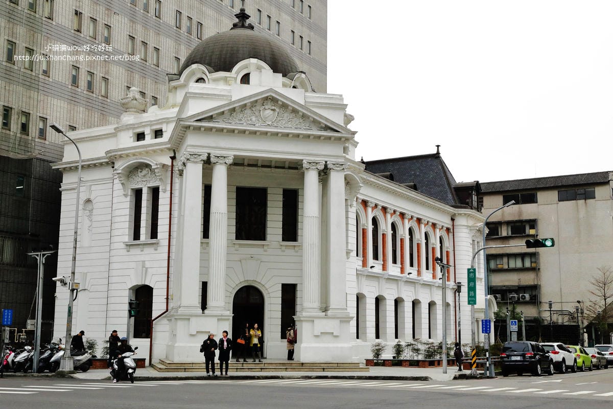 【食║台中】台中市役所文創園區～在日治時期全台灣最華麗之市役所用餐，Cafe1911&昭和沙龍，古典玫瑰園攜手文創人才全新劇作！
