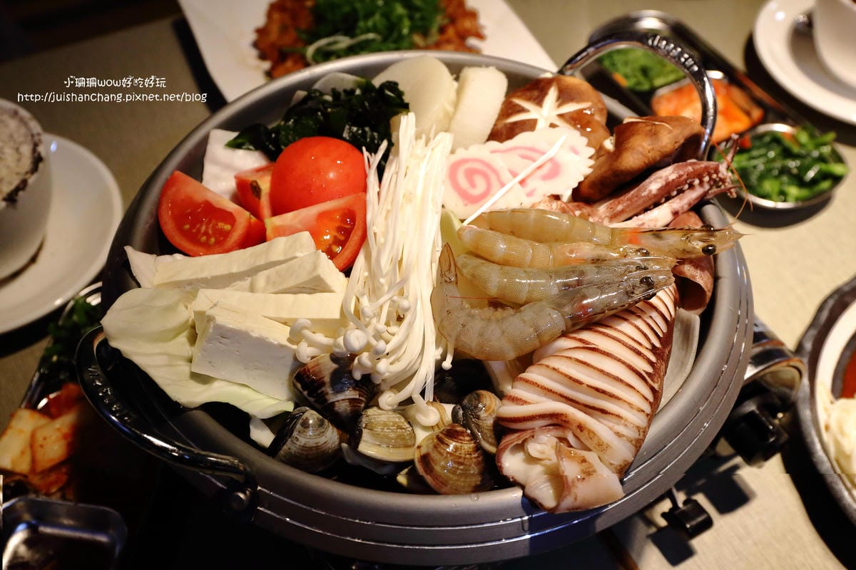 【食║台北】張君布帳馬車～韓式熱炒，道地韓味原汁原味搬到台北，享受美食帶來的感動與歡樂！