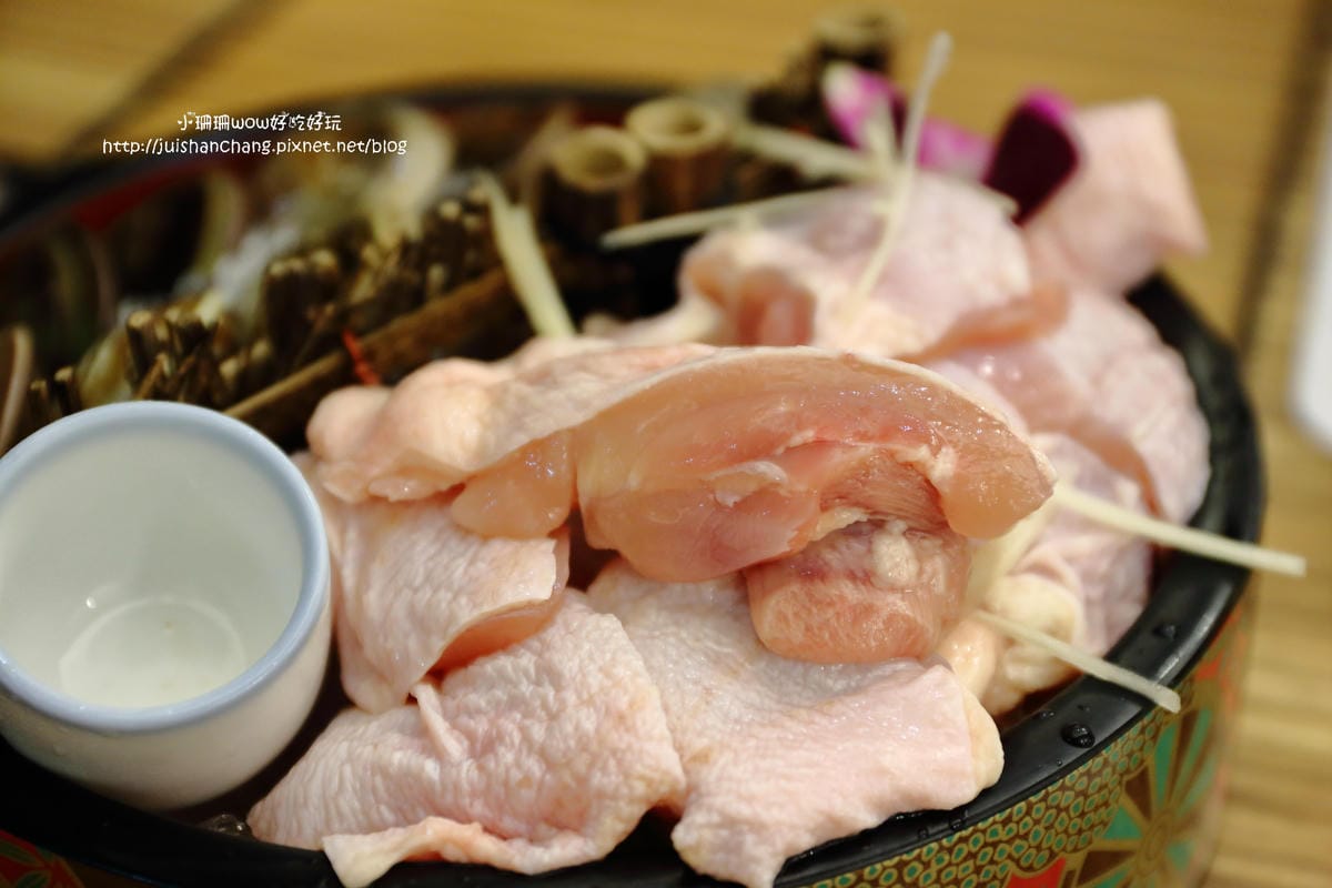 【食║台北】初二。十六 – 運時陶火鍋～主打海鮮有生魚片料理的火鍋店/景美火鍋推薦(已歇業)