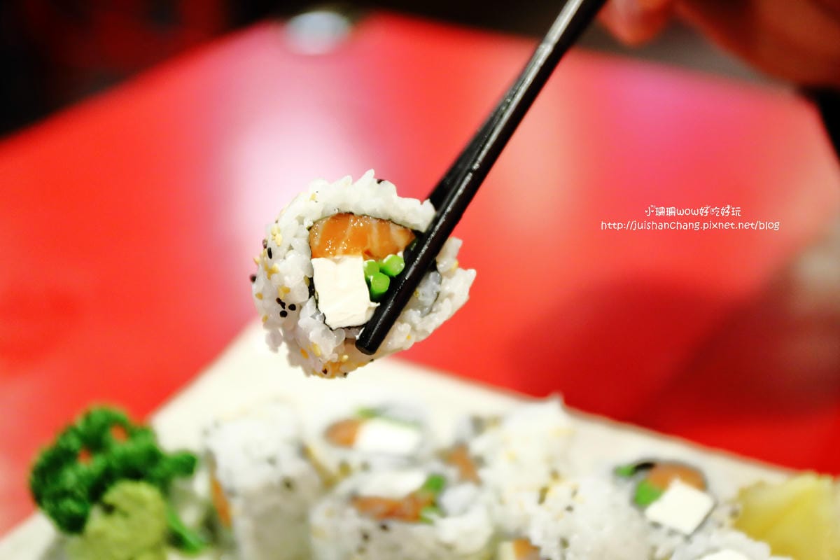 【食║板橋】八八食堂～板橋日本料理推薦。平價生魚片丼飯，一碗入魂！