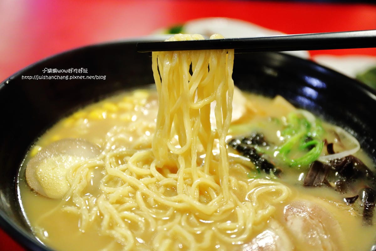 【食║板橋】八八食堂～板橋日本料理推薦。平價生魚片丼飯，一碗入魂！