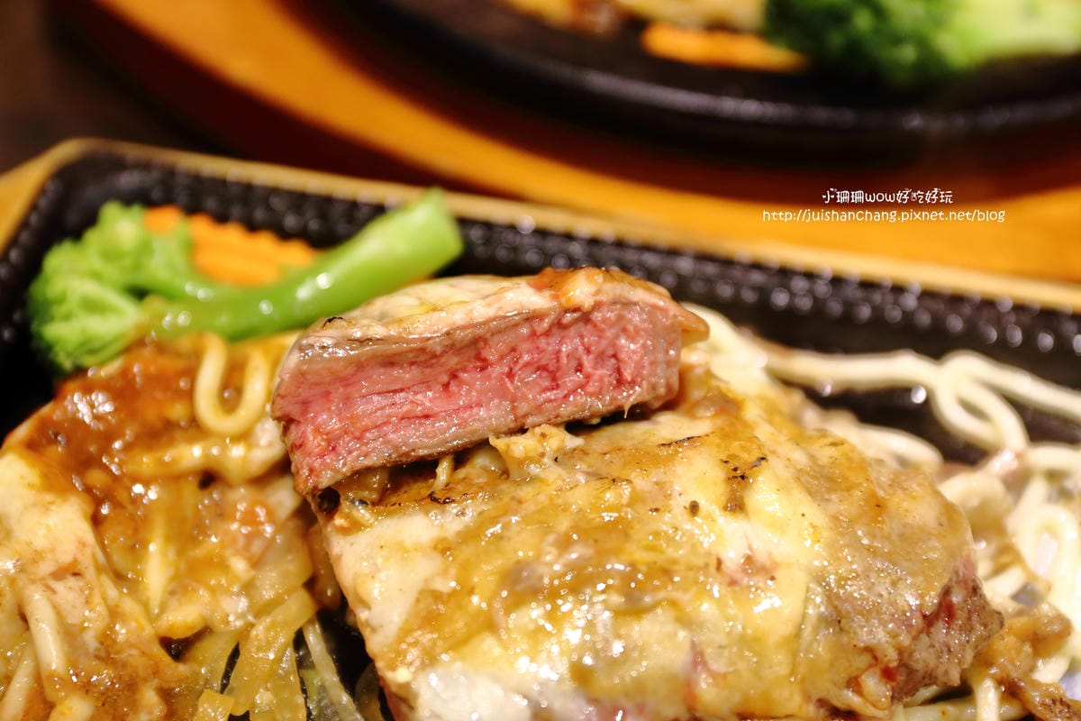 【食║台北】將軍碳烤牛排館～堅持原味原塊碳烤牛排，肉食主義必吃！（近中山國中站）