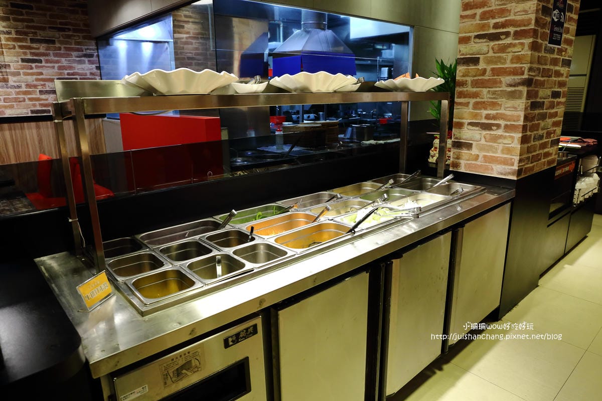 【食║台北】將軍碳烤牛排館～堅持原味原塊碳烤牛排，肉食主義必吃！（近中山國中站）