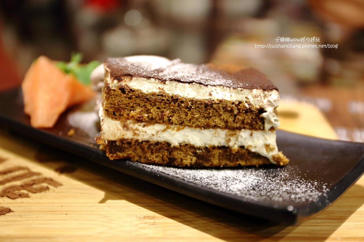 【食║台北】將軍碳烤牛排館～堅持原味原塊碳烤牛排，肉食主義必吃！（近中山國中站）
