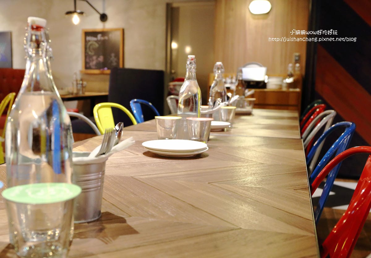 【食║桃園】Howfun 好飯食堂（林口環球A8店）～史上最好吃的西班牙鑄鐵鍋燉飯，誰說搭飛機才吃得到！(已歇業)