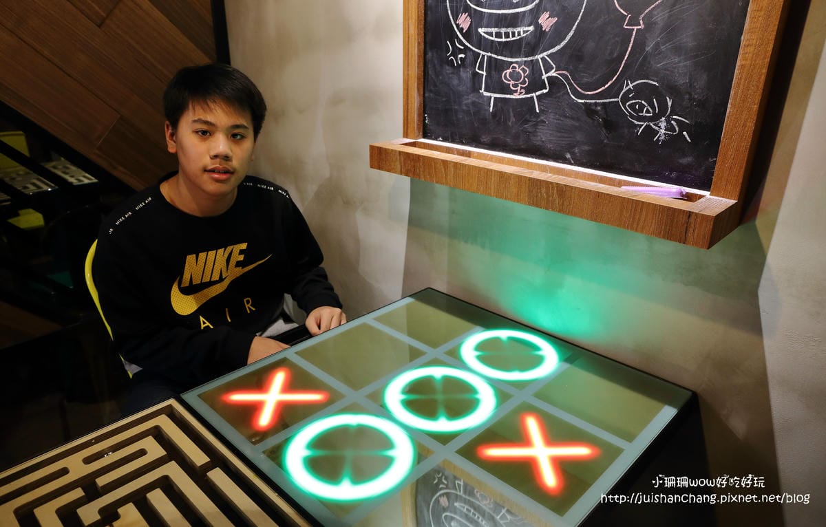 【食║桃園】Howfun 好飯食堂（林口環球A8店）～史上最好吃的西班牙鑄鐵鍋燉飯，誰說搭飛機才吃得到！(已歇業)