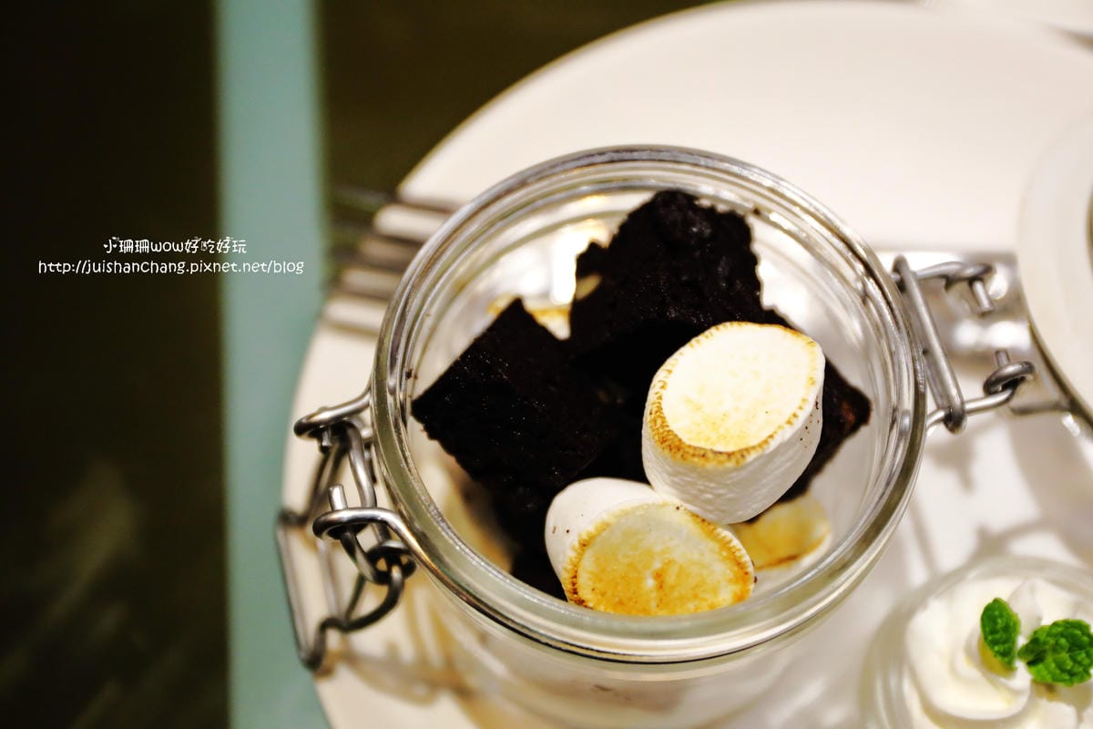 【食║桃園】Howfun 好飯食堂（林口環球A8店）～史上最好吃的西班牙鑄鐵鍋燉飯，誰說搭飛機才吃得到！(已歇業)