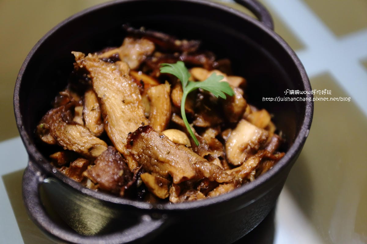 【食║桃園】Howfun 好飯食堂（林口環球A8店）～史上最好吃的西班牙鑄鐵鍋燉飯，誰說搭飛機才吃得到！(已歇業)