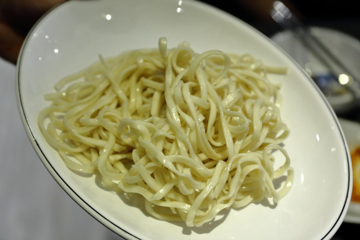 【食║台北】孔陵一隻雞台灣1號店～首爾推薦必吃的美食台灣開賣！正宗韓國原汁原味搶先吃！(已歇業)