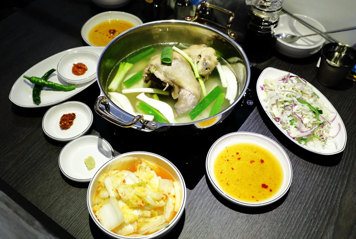 【食║台北】孔陵一隻雞台灣1號店～首爾推薦必吃的美食台灣開賣！正宗韓國原汁原味搶先吃！(已歇業)