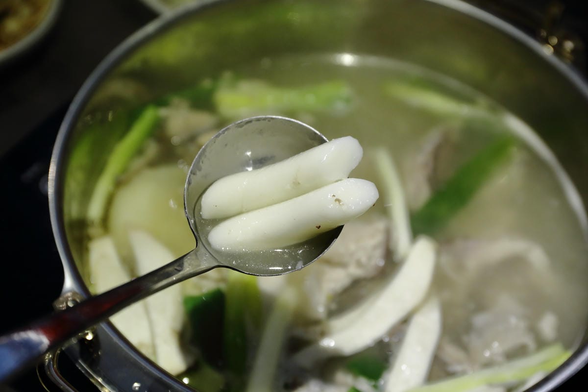 【食║台北】孔陵一隻雞台灣1號店～首爾推薦必吃的美食台灣開賣！正宗韓國原汁原味搶先吃！(已歇業)