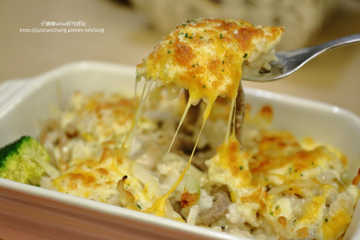 【食║中和】洋廚～給你從早到晚的美味餐點，免收服務費還不限時唷！